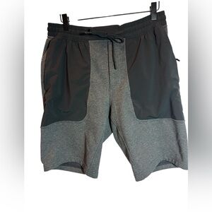 Lululemon French Terry Wow Shorts Mens Large Gray Black Colorblock Stretch EUC